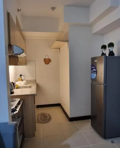 Spacious 1 Bedroom In Qc With Skyline View アパートホテル